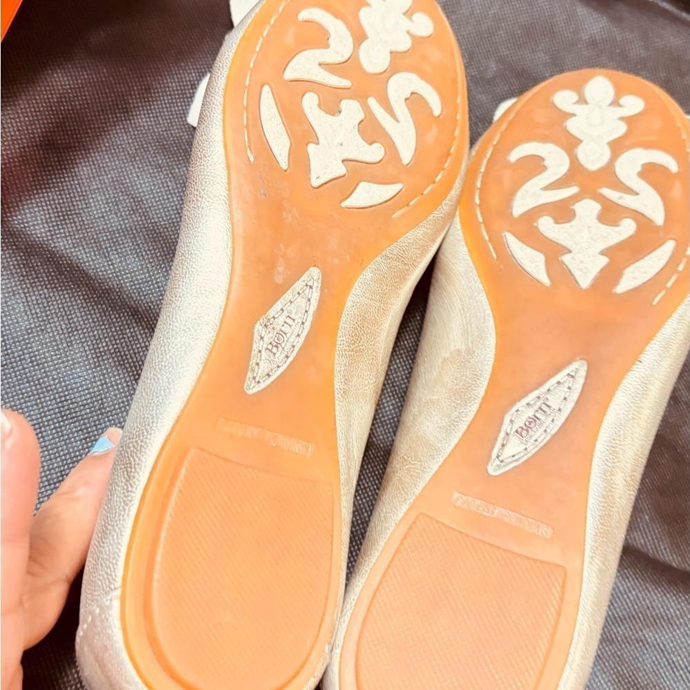 Born Emalia ballet flats with a flower applique - Picture 5 of 11